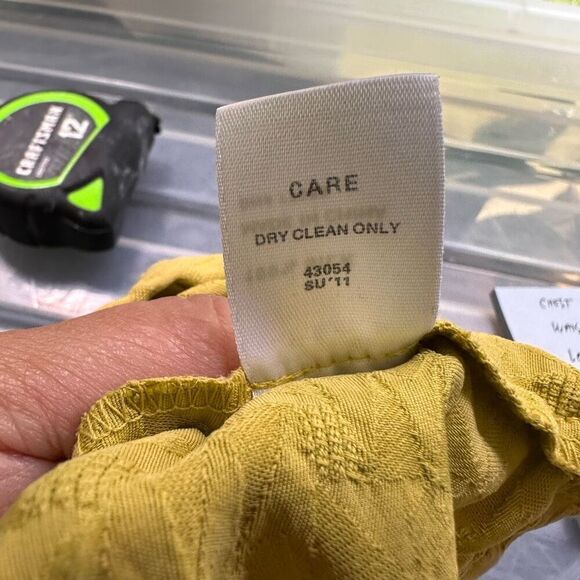Anthro Broadway & Broome Mustard Silk Crepe Mini Shift Dress Cut Out Back sz 6 - Picture 11 of 11